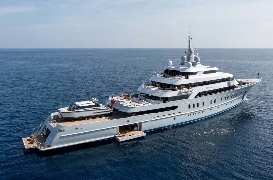 Akyacht Victorious
