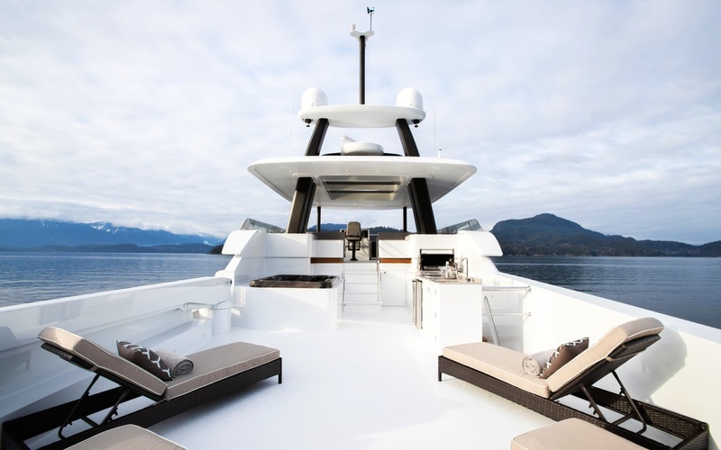 Pacifico Yachts Adventure 72