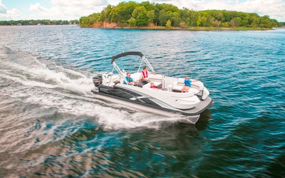 Larson 2200 Escape RT Twin Fish