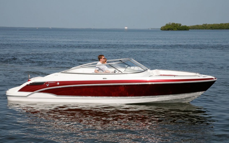 Formula 240 Bowrider Sport