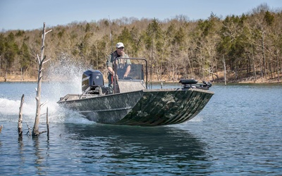 Crestliner 1870 Retriever FCC