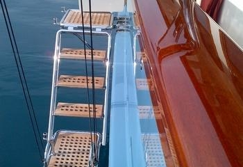 Yener Yachts Larimar