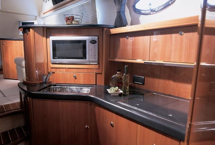 Sealine F37