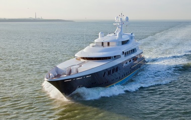Feadship Pestifer