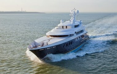 Feadship Pestifer
