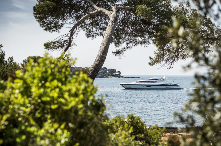 Mangusta Sea Diamond
