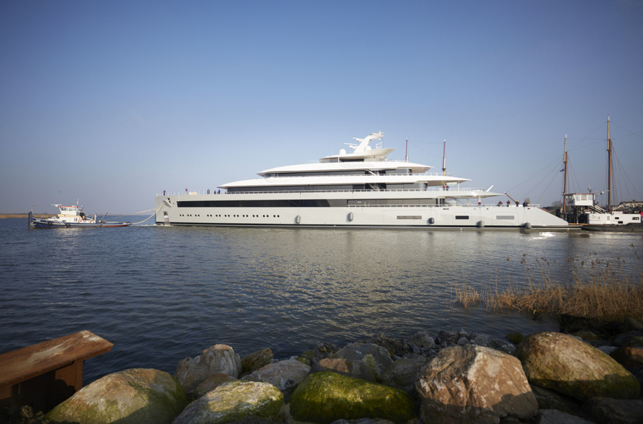 Feadship Moonrise