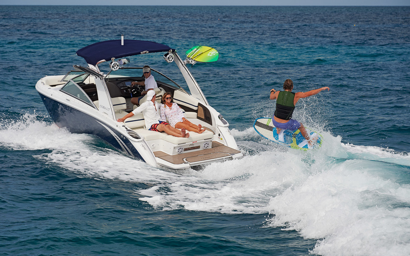 Cobalt R7 Surf