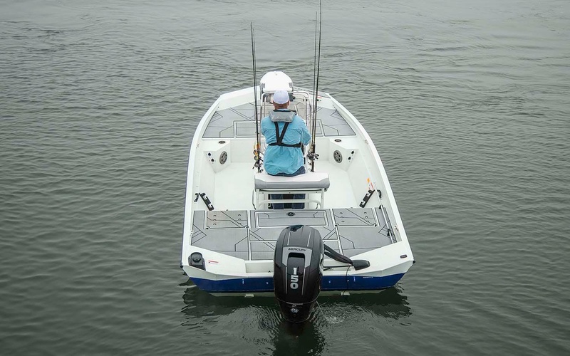Crestliner 1800 Bay