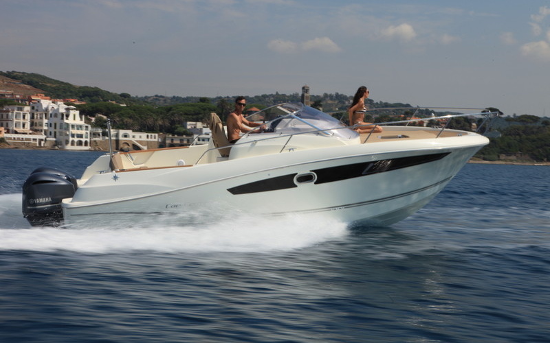 Jeanneau Cap Camarat 8.5 WA