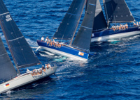 German team Niramo (left sailing team in the photo) lost only one point to the British team from Perhonen. But both crews lost 8 and 9 points to the Russians respectively. 