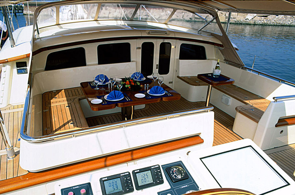 Royal Huisman  Sassafras