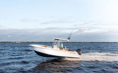 Sportsman Heritage 231 Center Console