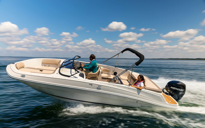 Bayliner VR6 Bowrider Outboard