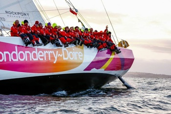 Twenty people on one clipper.