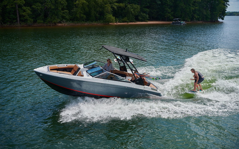 Cobalt R4 Surf