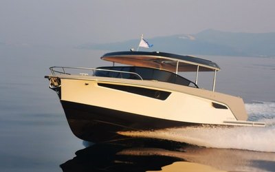 Alfastreet Marine 28 Cabin Motor