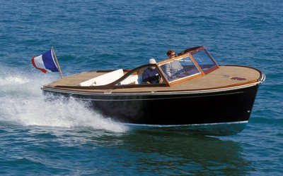 Latitude 46 Lady Scarlett