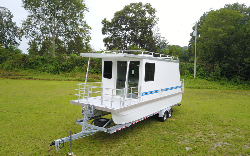 Catamaran Cruisers Lil' Hobo