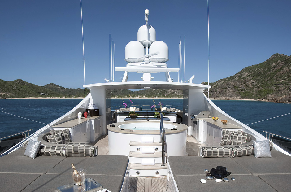Trinity Yachts Ocean Club