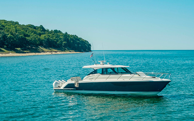 Tiara 43 LE