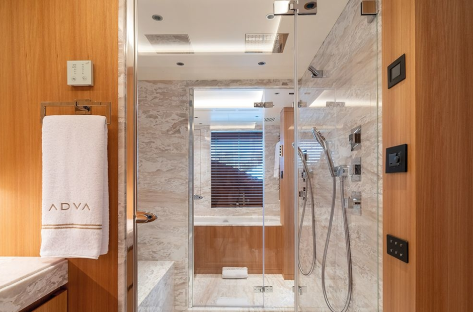 Benetti Adva