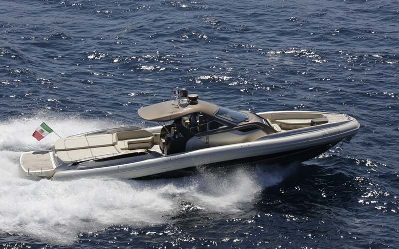 SACS Strider 18