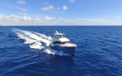 Outer Reef 620 Trident
