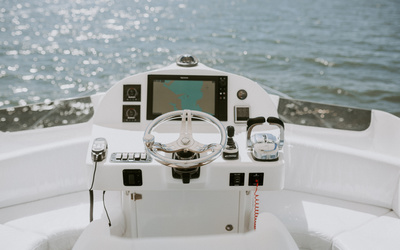 ArrowCat 420 Flybridge
