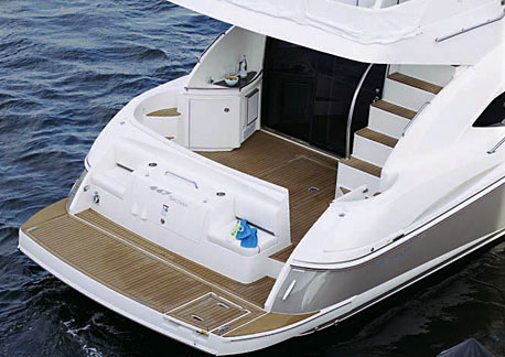 Cruisers Yachts 447 Sport Sedan
