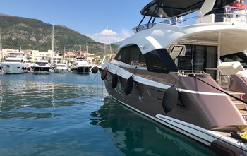 Monte Carlo Yachts 70 (2014)