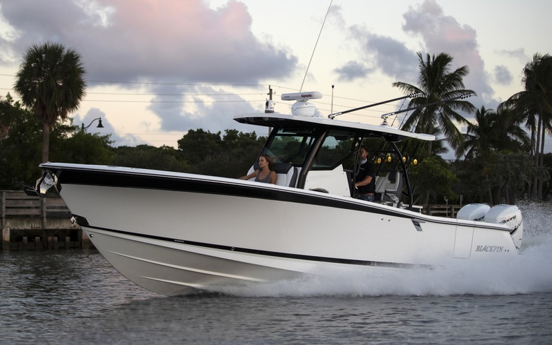 Blackfin 332CC