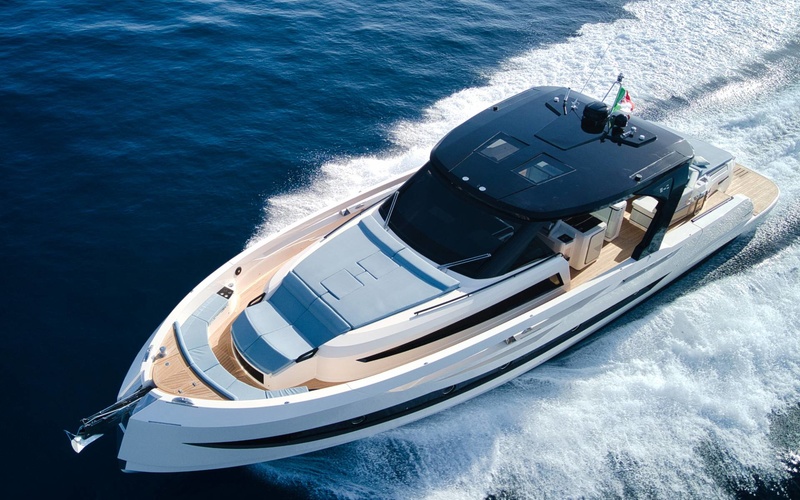 Cayman 540WA