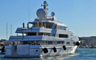 Lurssen Titania
