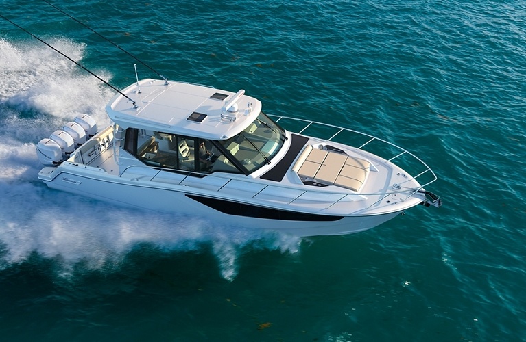 Boston Whaler 405 Conquest