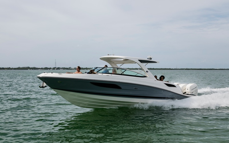 Sea Ray SLX 350 OB