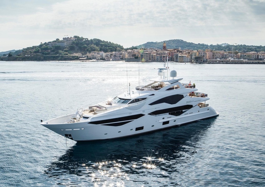 Floor-to-ceiling windows in the main deck saloon and the Sunseeker 131 Zozo master suite create an open-air feeling.