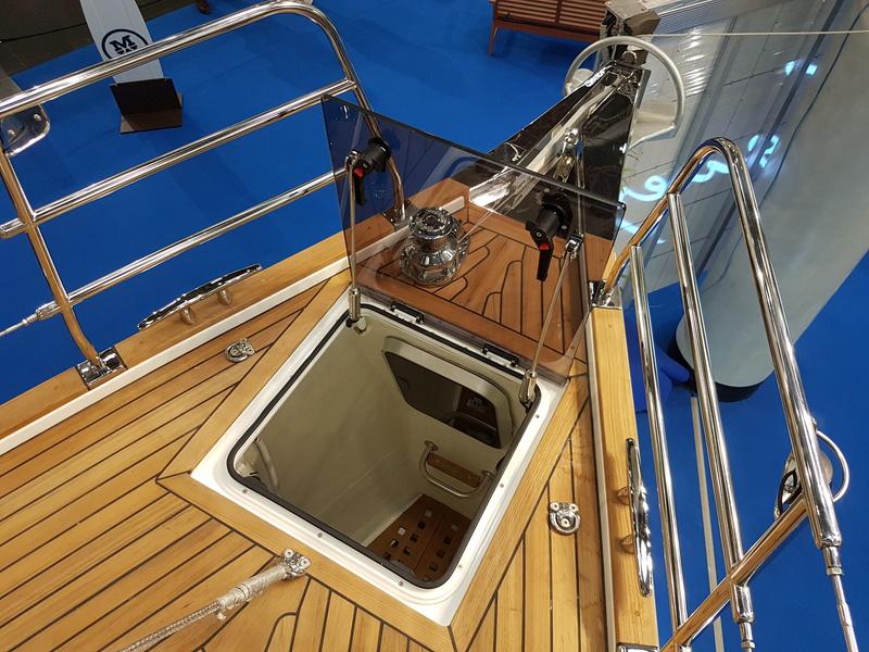 Pilot Saloon 42