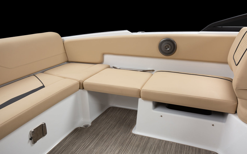 Glastron GX 210