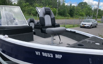 Crestliner 1650 Fish Hawk SE