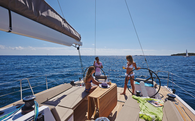 Azuree 46