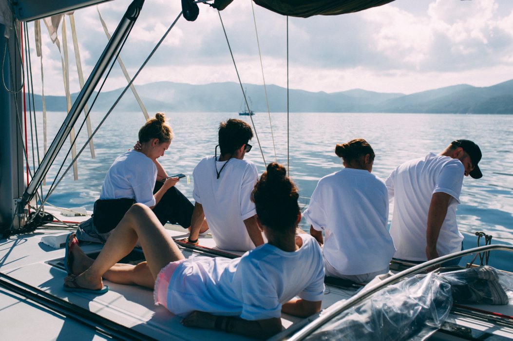 What's great about the sea: you can stop at any time, sunbathe or jump in the clearest water.
