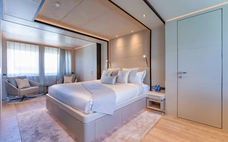 Privateer Trawler 74