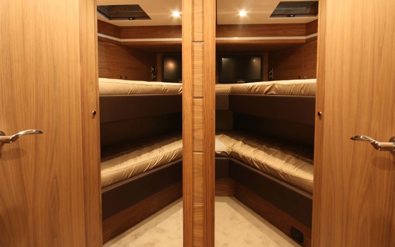 Van der Valk Aft Cabin 21.62