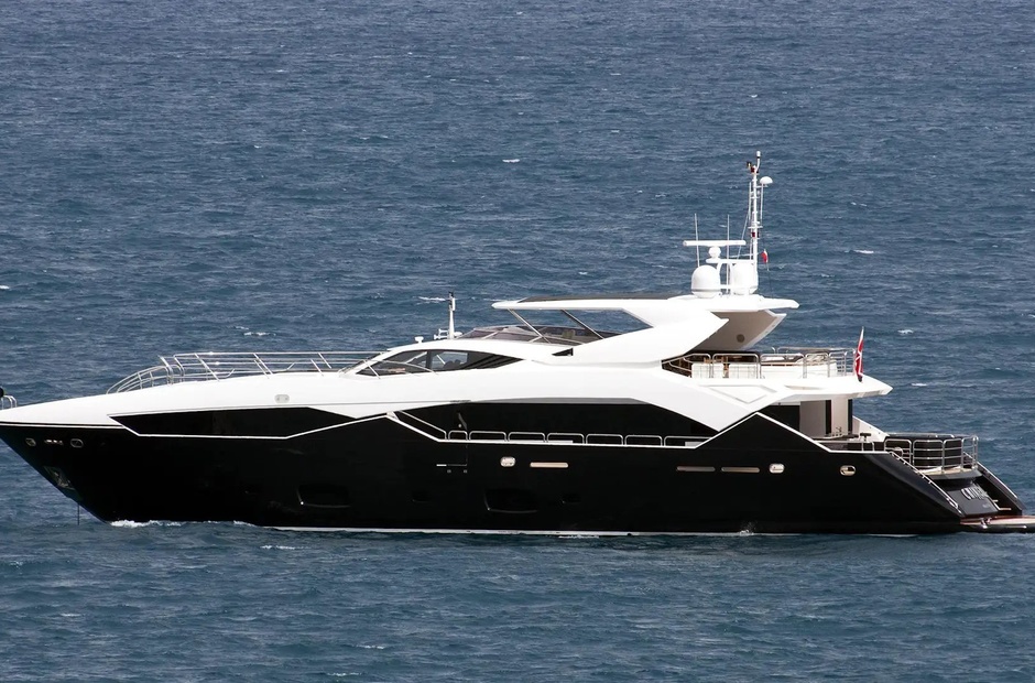 Sunseeker Oksanchik