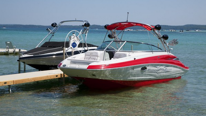 Crownline E4 EC