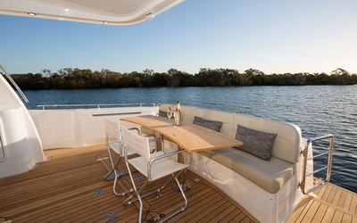 Maritimo M64