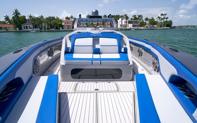 Midnight Express  60′ Pied-A-Mer