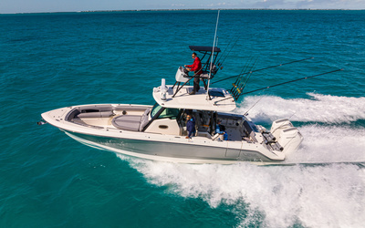 Boston Whaler 360 Outrage