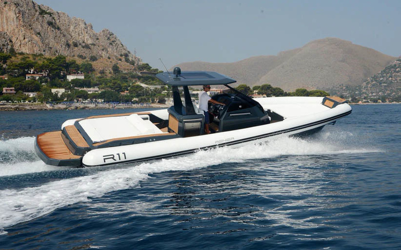 Renier R11 EFB